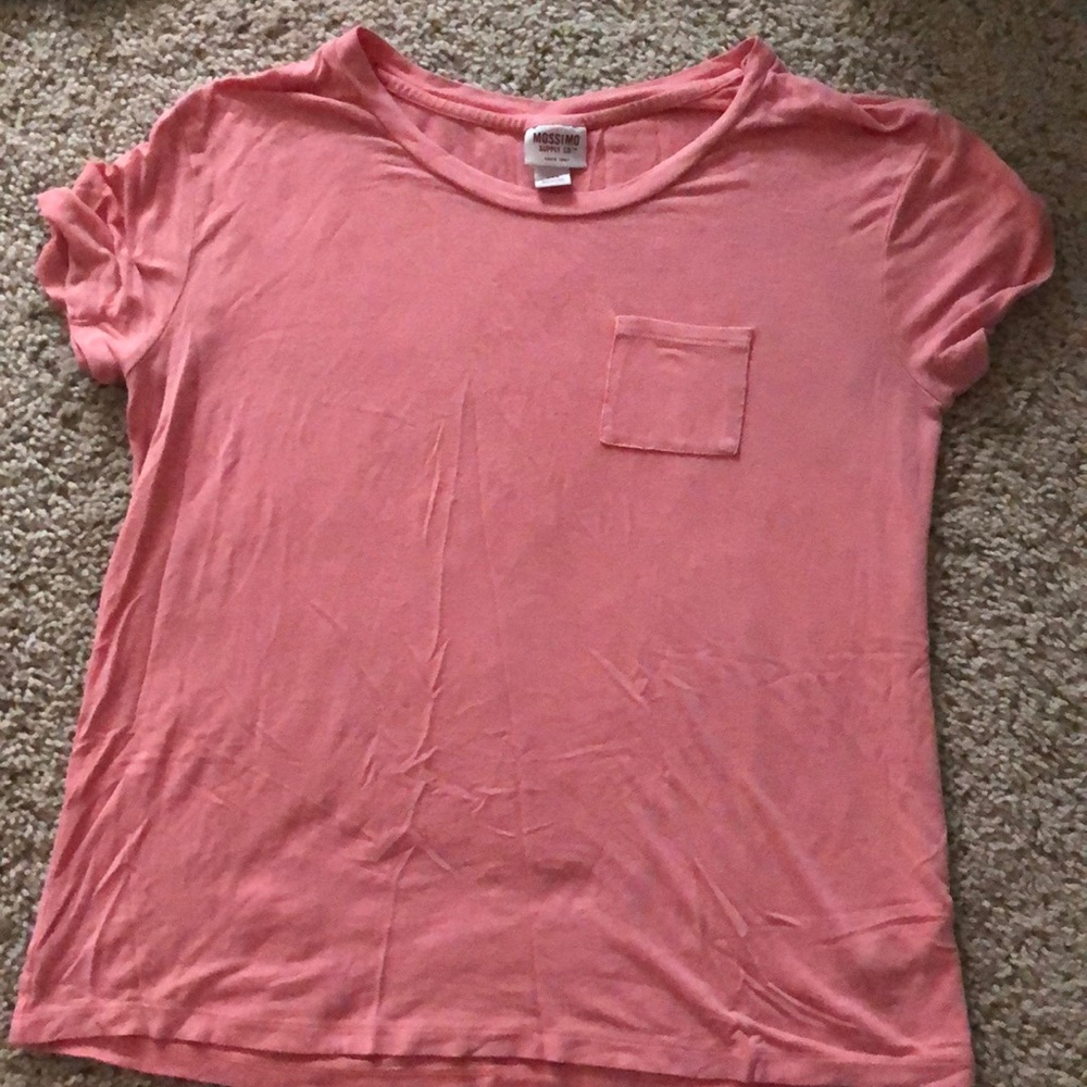 Coral soft t-shirt